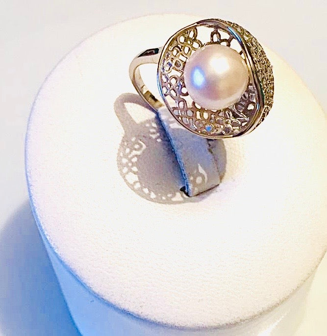 Anillo de plata con perla blanca Joyeria Nefertiti